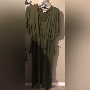 Hunter green maxi dress